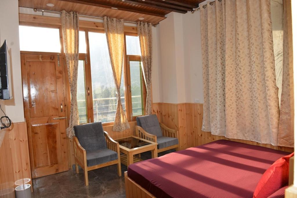 Tulip Flowing River View Hotel. Shamshi Exterior foto